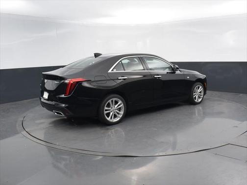 2025 Cadillac CT4 Luxury