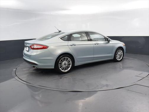 2014 Ford Fusion Hybrid SE
