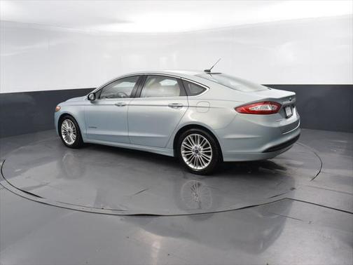 2014 Ford Fusion Hybrid SE