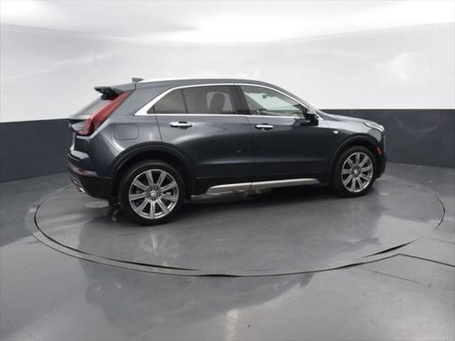 2021 Cadillac XT4 Premium Luxury