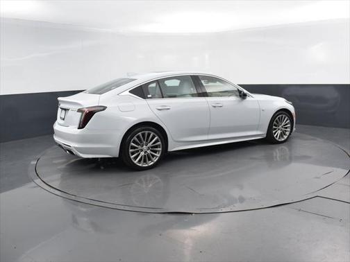 2022 Cadillac CT5 Premium Luxury RWD
