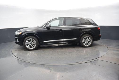 2022 Audi Q7 55 Premium Plus