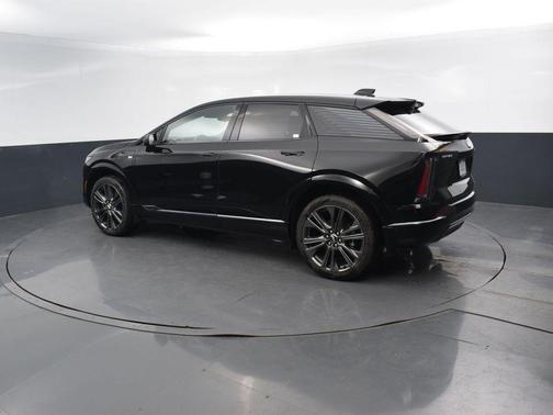 2025 Cadillac OPTIQ Sport 2 AWD