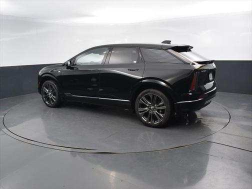 2025 Cadillac OPTIQ Sport 2 AWD