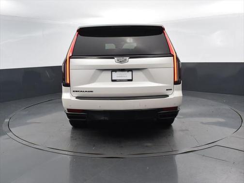 2022 Cadillac Escalade Sport