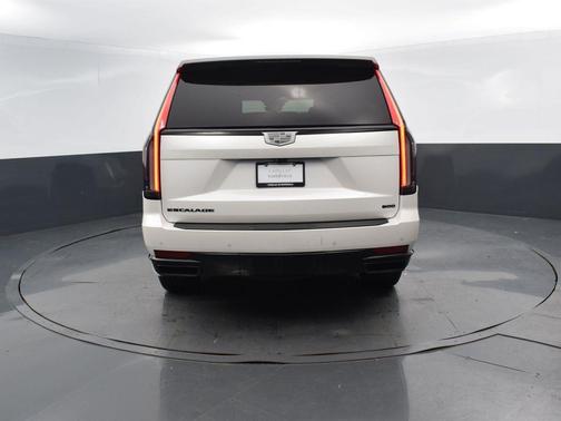 2022 Cadillac Escalade Sport