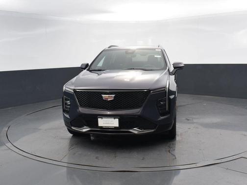 2025 Cadillac XT4 Sport