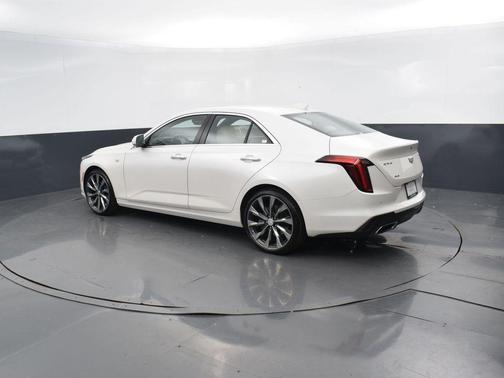 2022 Cadillac CT4 Premium Luxury