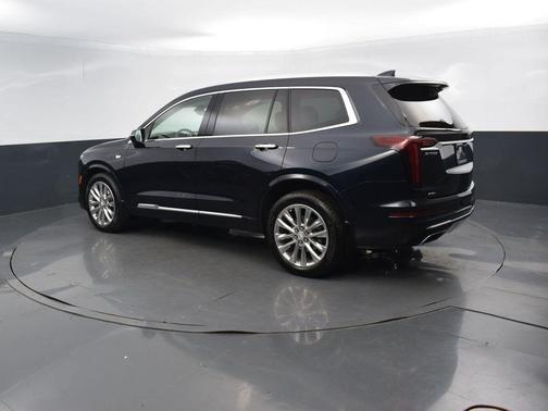 2022 Cadillac XT6 Premium Luxury AWD