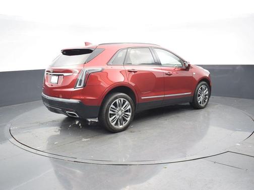2020 Cadillac XT5 Sport