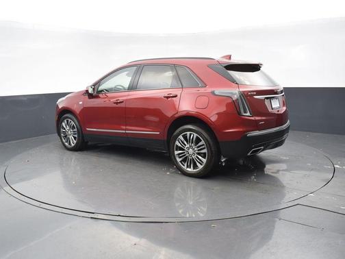 2020 Cadillac XT5 Sport