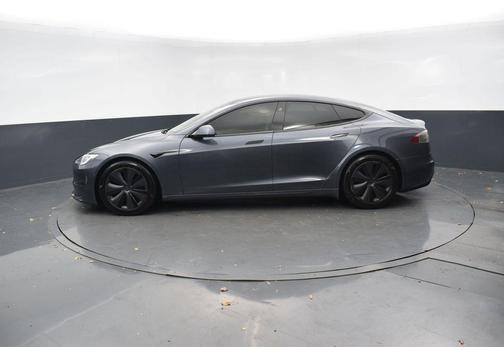2022 Tesla Model S Base