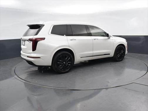2022 Cadillac XT6 Premium Luxury AWD