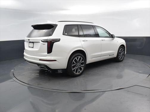 2025 Cadillac XT6 Sport AWD