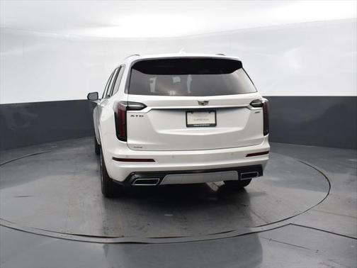 2025 Cadillac XT6 Sport AWD