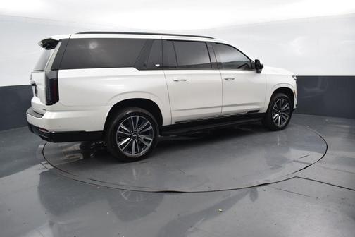 2025 Cadillac Escalade ESV Sport