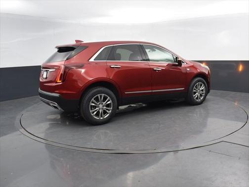 2022 Cadillac XT5 Premium Luxury