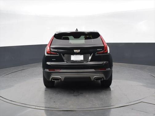 2021 Cadillac XT4 Premium Luxury