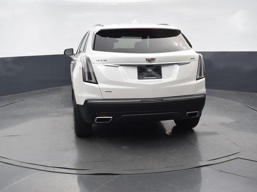 Crystal White Tricoat 2023 Cadillac XT5 Sport