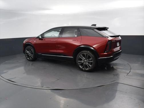 2025 Cadillac OPTIQ Sport 2 AWD