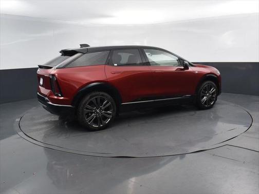 2025 Cadillac OPTIQ Sport 2 AWD
