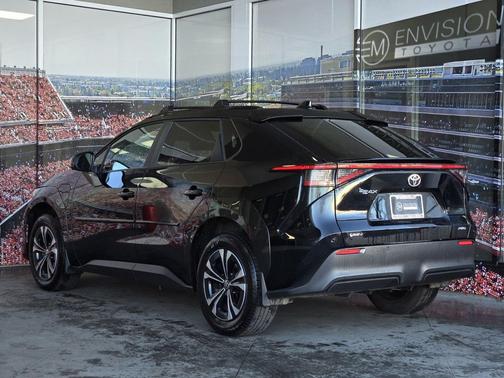 2025 Toyota bZ4X XLE