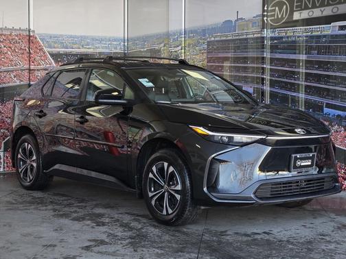 2025 Toyota bZ4X XLE
