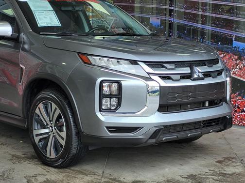 2024 Mitsubishi Outlander Sport SE