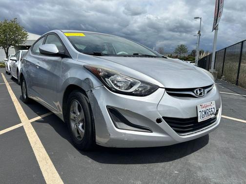 Shimmering Silver 2015 Hyundai ELANTRA SE