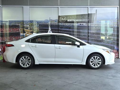 2023 Toyota Corolla Hybrid XLE