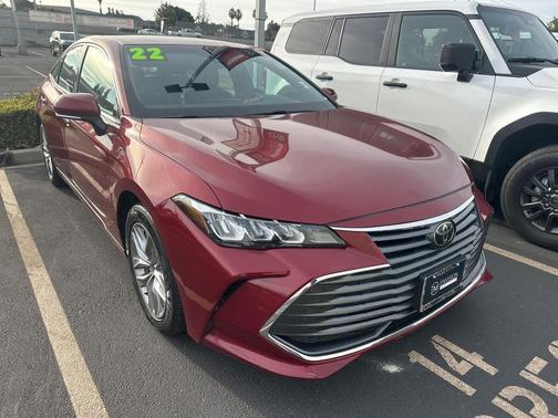 2022 Toyota Avalon XLE