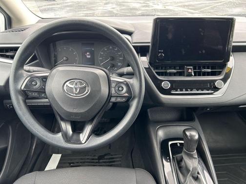 Ice Cap 2024 Toyota Corolla LE