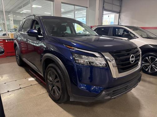 2024 Nissan Pathfinder SV FWD