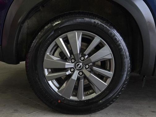 2024 Nissan Pathfinder SV FWD