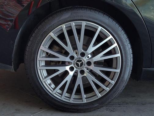 2025 Mercedes-Benz CLA 250 4MATIC