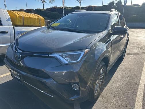 2017 Toyota RAV4 Hybrid XLE