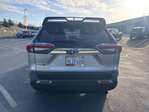 Silver Sky Metallic 2024 Toyota RAV4 Hybrid LE