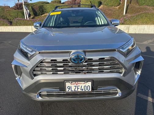 Silver Sky Metallic 2024 Toyota RAV4 Hybrid LE