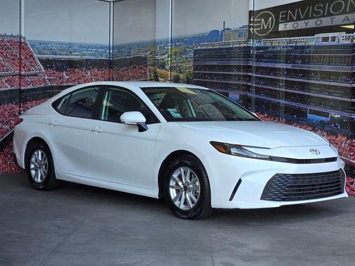 Ice Cap 2025 Toyota Camry LE