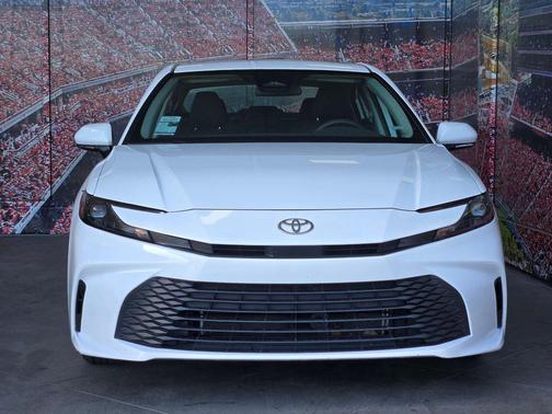 Ice Cap 2025 Toyota Camry LE