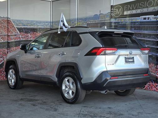 2021 Toyota RAV4 Hybrid LE
