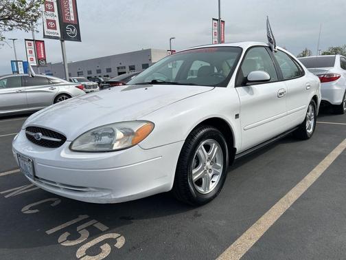 Vibrant White Clearcoat 2000 Ford Taurus SEL
