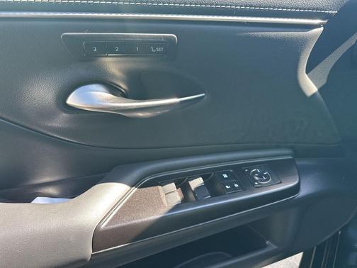 Caviar 2019 Lexus ES 350 Base