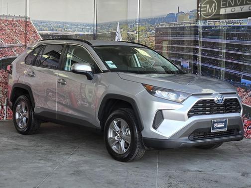 2022 Toyota RAV4 Hybrid LE