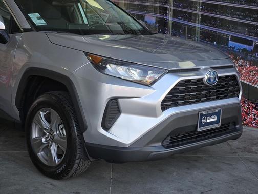 2022 Toyota RAV4 Hybrid LE