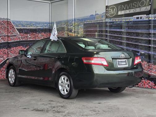 2010 Toyota Camry LE