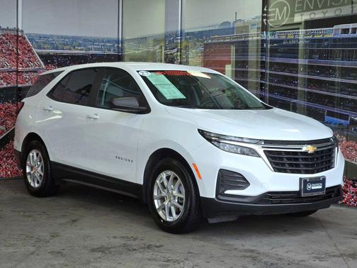 2022 Chevrolet Equinox LS