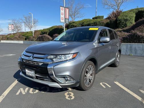 2018 Mitsubishi Outlander SE