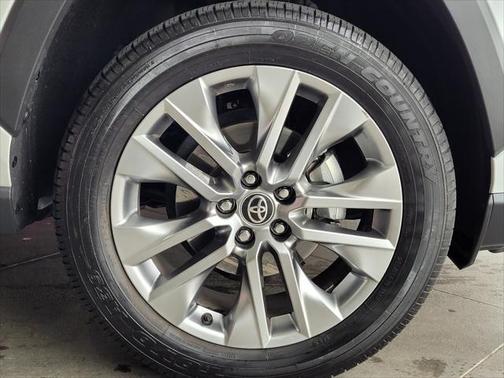 Wind Chill Pearl 2023 Toyota RAV4 XLE Premium