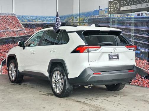 Wind Chill Pearl 2023 Toyota RAV4 XLE Premium